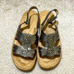 NEW Easy Spirt Dreaming Comfort Women’s Sandals Size 8 W